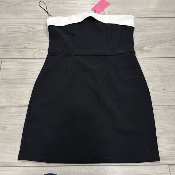 NWT Edikted Priyah Contrast Fold Over black and white Dress size medium   Feels - Picture 1 of 5